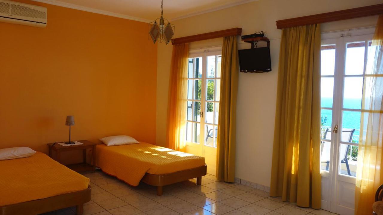 Natalia Apartment B With Panoramic Sea Views Of Agios Gordios Bay Exterior foto